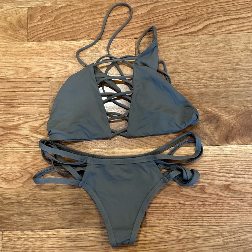 Bathing suit